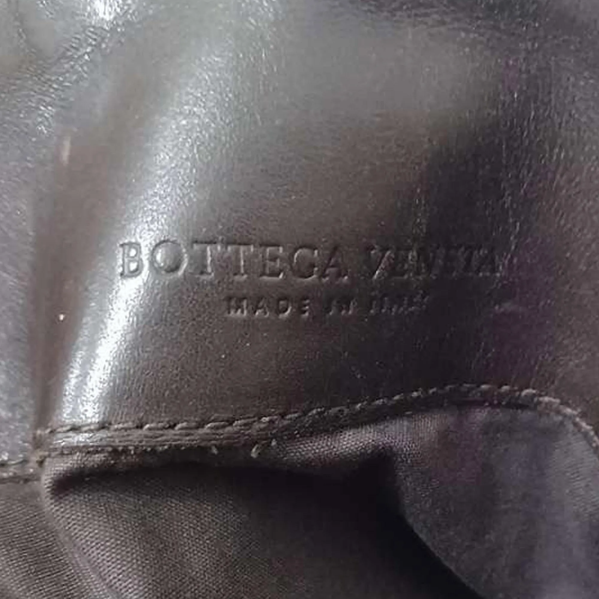Bottega Veneta Intrecciato Crossbody Bag (SHG-SEEuTf)