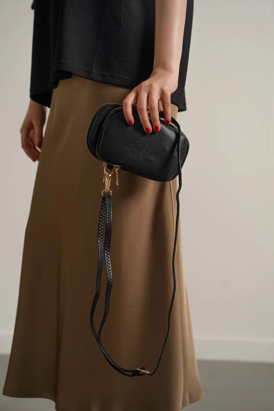 ESSENTIAL CROSSBODY (UNISEX)