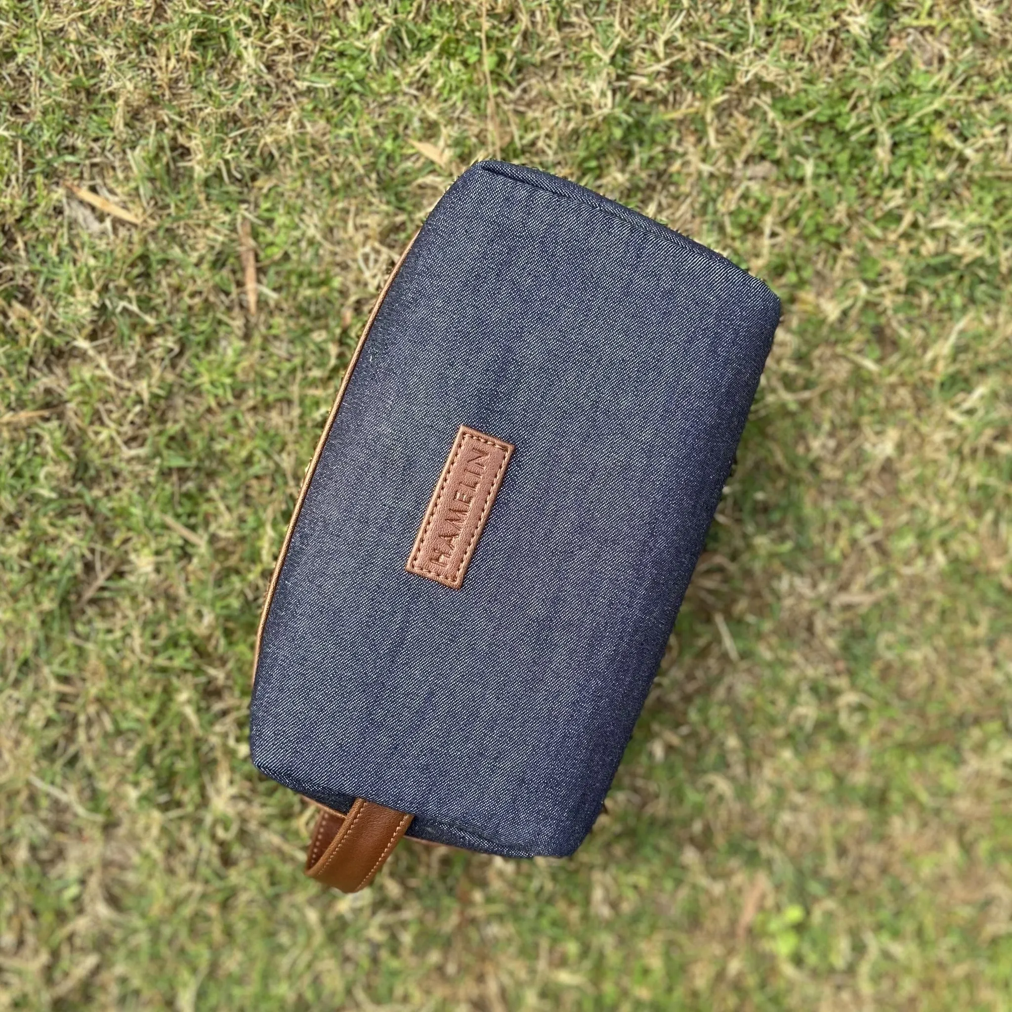 Halcyon Combo - Matt Laptop Sleeve, Dopp kit, Neuro desk spread (Unisex)