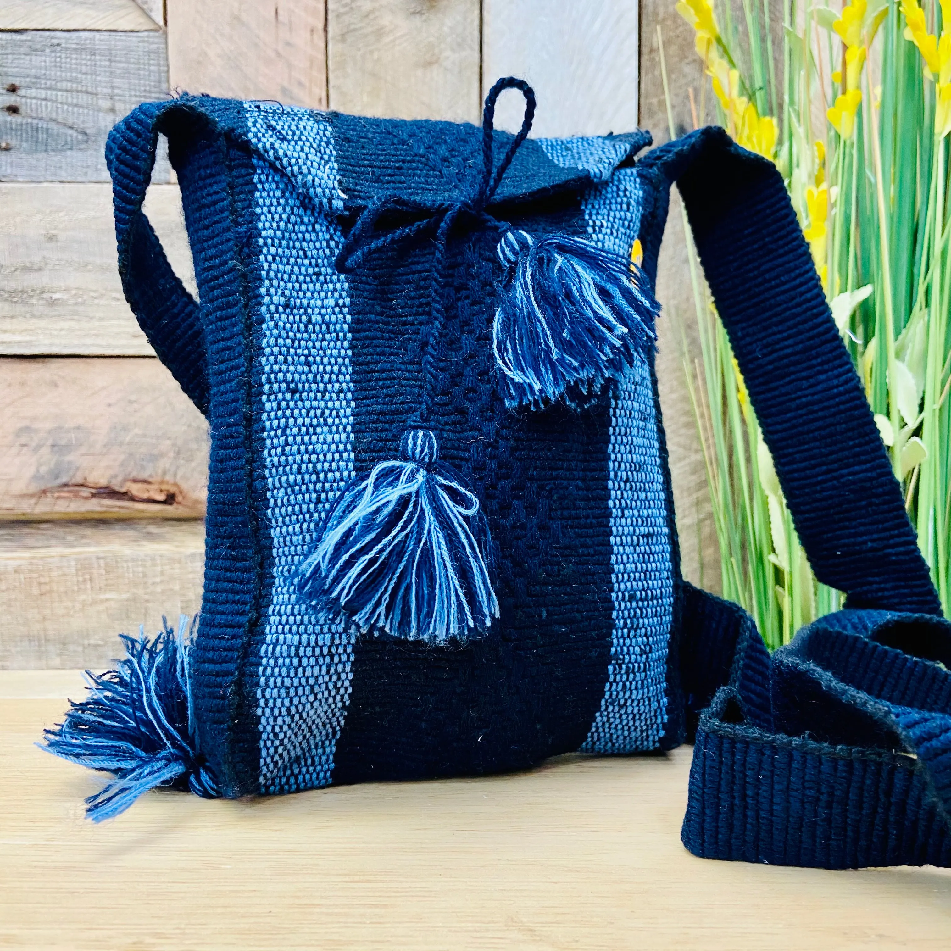 Small Crossover Morral