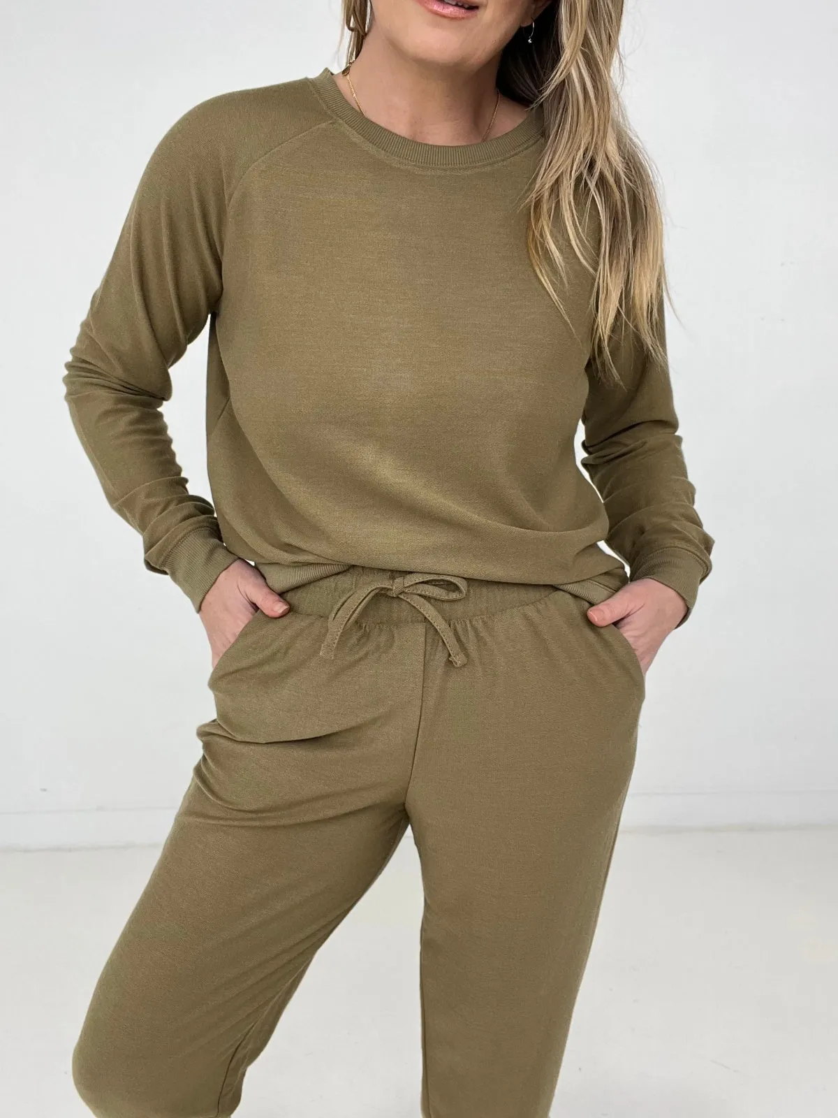 Splendid Reverse Soft French Terry Top & Jogger Set