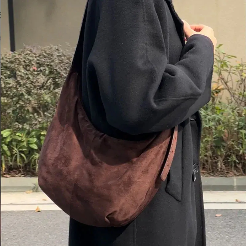 TAVIMART  -  Large capacity design women bag new retro frosted velvet hobos bag armpit bag single shoulder crossbody bag